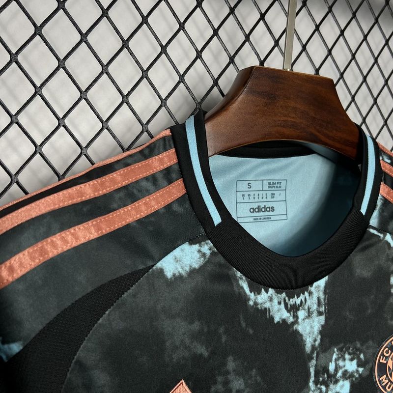 Camisola Bayern Munich Alternativa 24-25 - Bundesliga