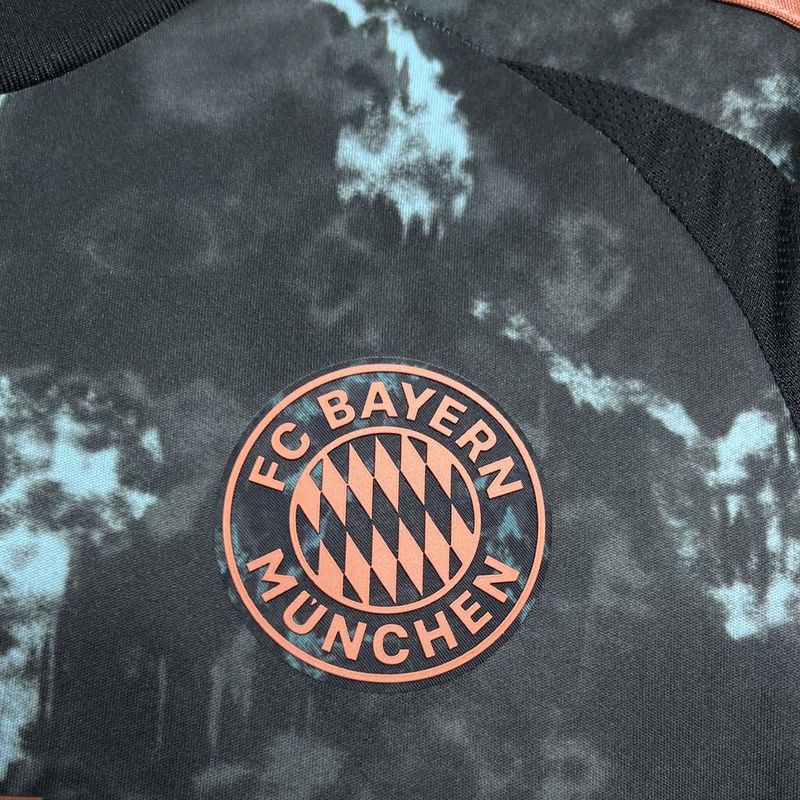 Camisola Bayern Munich Alternativa 24-25 - Bundesliga
