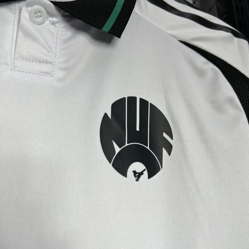 Camisola Newcastle Alternativa 24-25 - Premier League