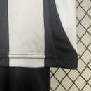 Kit Criança Newcastle Principal 24-25 - Premier League